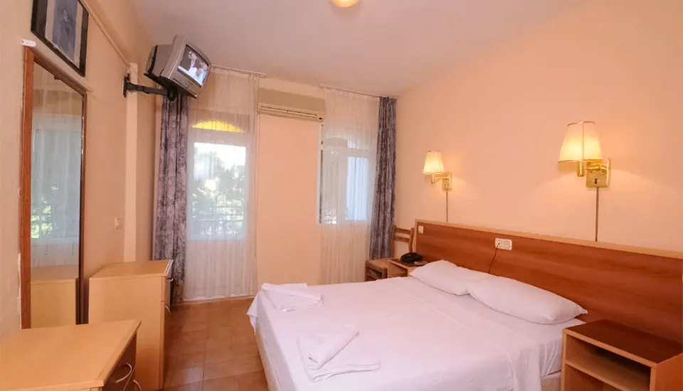 هتل سرین مارماریس